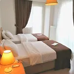 Seker Apartment *